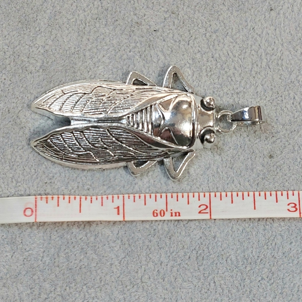 Silver Insect Cicada Locust Necklace Bag Charm Pendant - Picture 3 of 6